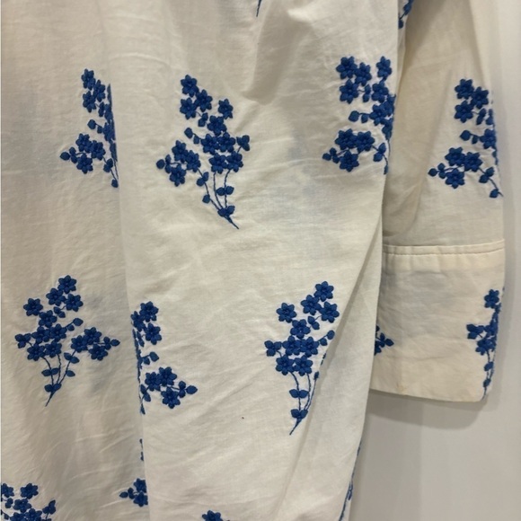 Zara White Button Down Embroidered Oversized Shirt Flowers Size Small - Picture 10 of 15